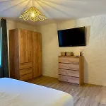 Maison Loulou - 14pers - Jacuzzi - Petanque - Baby Foot * Urimenil