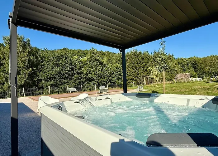 Holiday home Maison Loulou - 14pers - Jacuzzi - Petanque - Baby Foot *