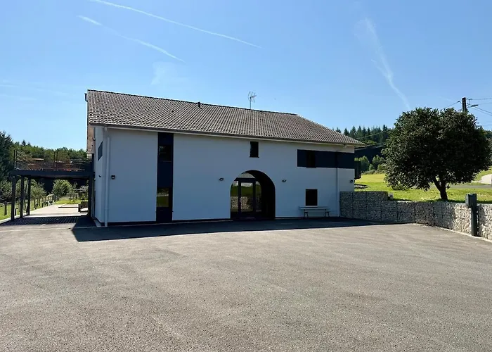 Holiday home Maison Loulou - 14pers - Jacuzzi - Petanque - Baby Foot *