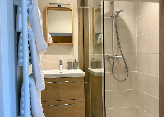 Maison Loulou - 14pers - Jacuzzi - Petanque - Baby Foot Urimenil