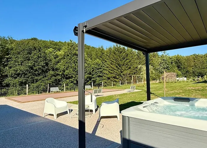 Holiday home Maison Loulou - 14pers - Jacuzzi - Petanque - Baby Foot *