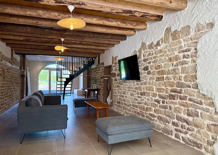 Maison Loulou - 14pers - Jacuzzi - Petanque - Baby Foot Holiday home Urimenil