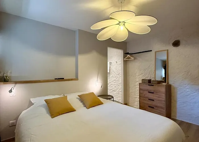 Maison Loulou - 14pers - Jacuzzi - Petanque - Baby Foot Urimenil